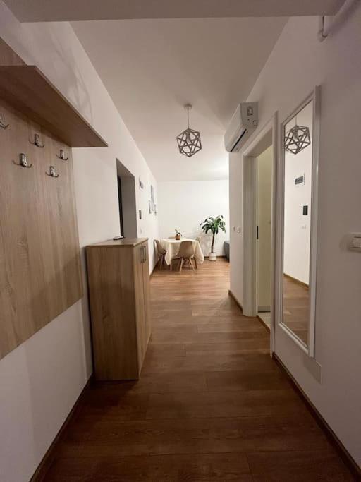 Regie Sunset Apartment Bukares Bagian luar foto